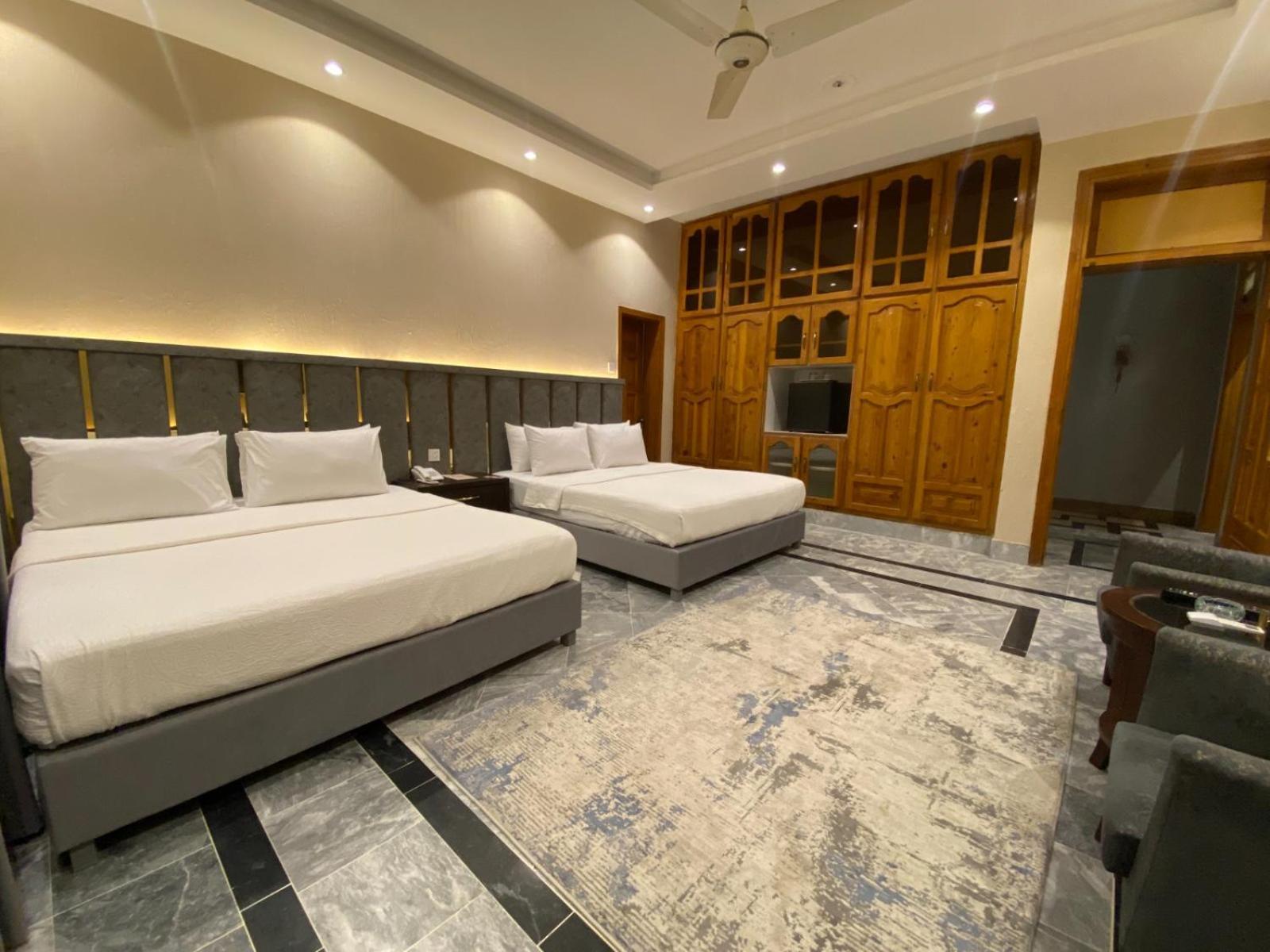 Hotel Vip Express Peschawar Exterior foto