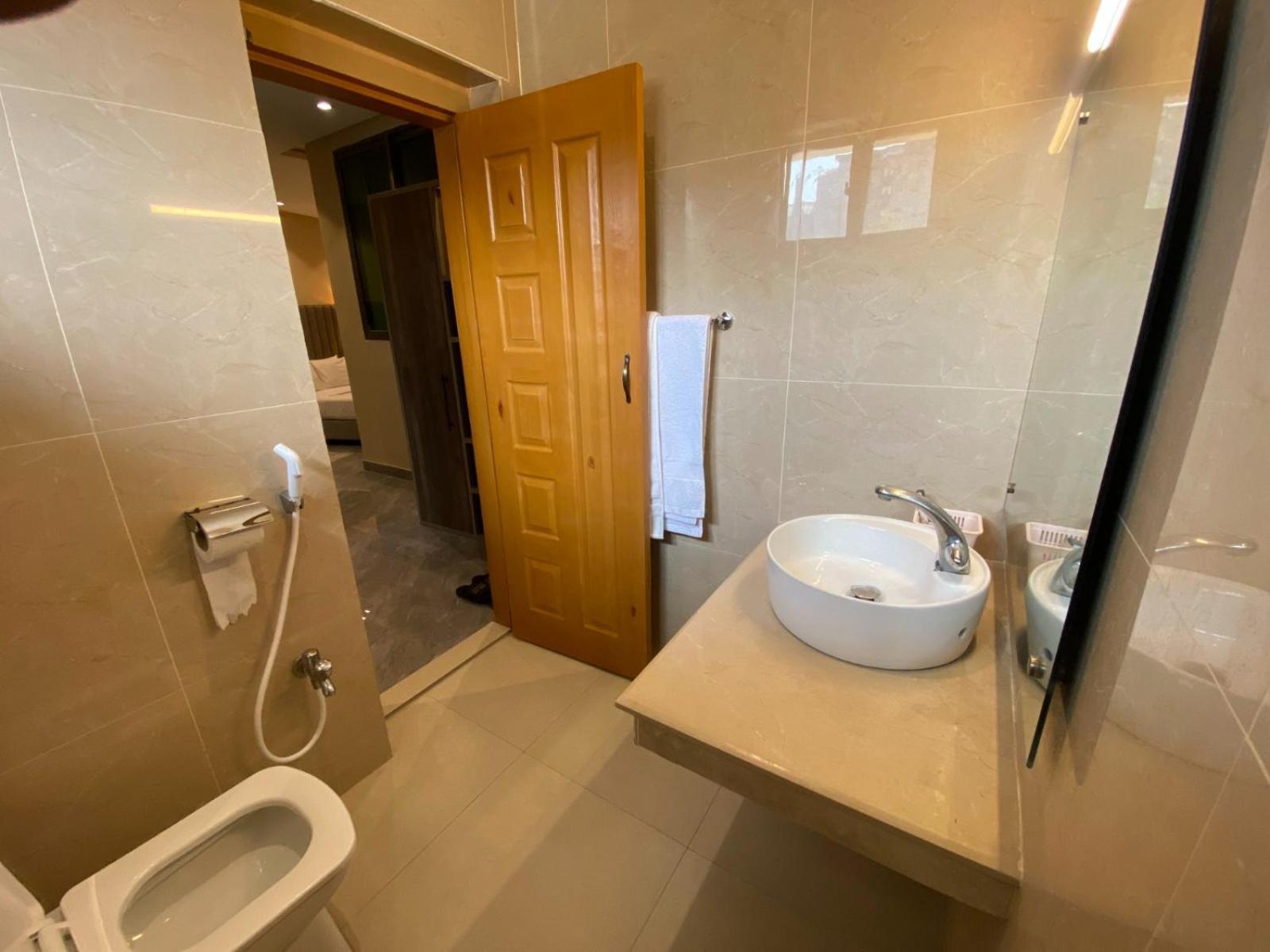 Hotel Vip Express Peschawar Exterior foto