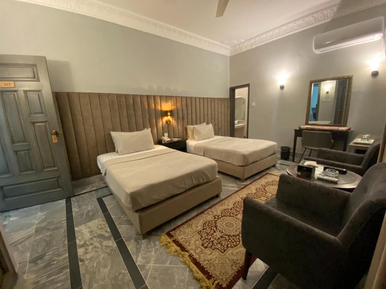 Hotel Vip Express Peschawar Exterior foto